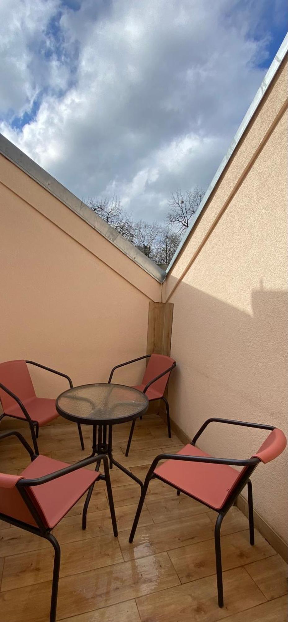 Apartman Kuga Mikulov Exterior foto